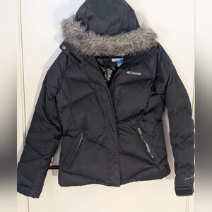 Columbia Omni-Heat Insulated Winter Jacket with faux fur hood – Black (Size M)